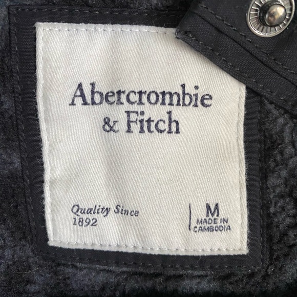 Abercrombie and fitch pullover size medium - Picture 2 of 2